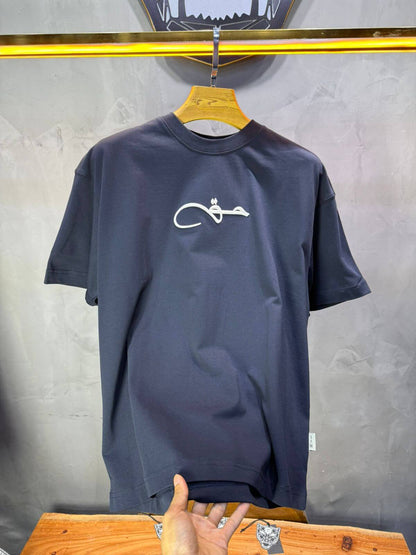 T-Shirt Oversize Navy Blue Broderie Calligraphie "حق" Arabe 5052