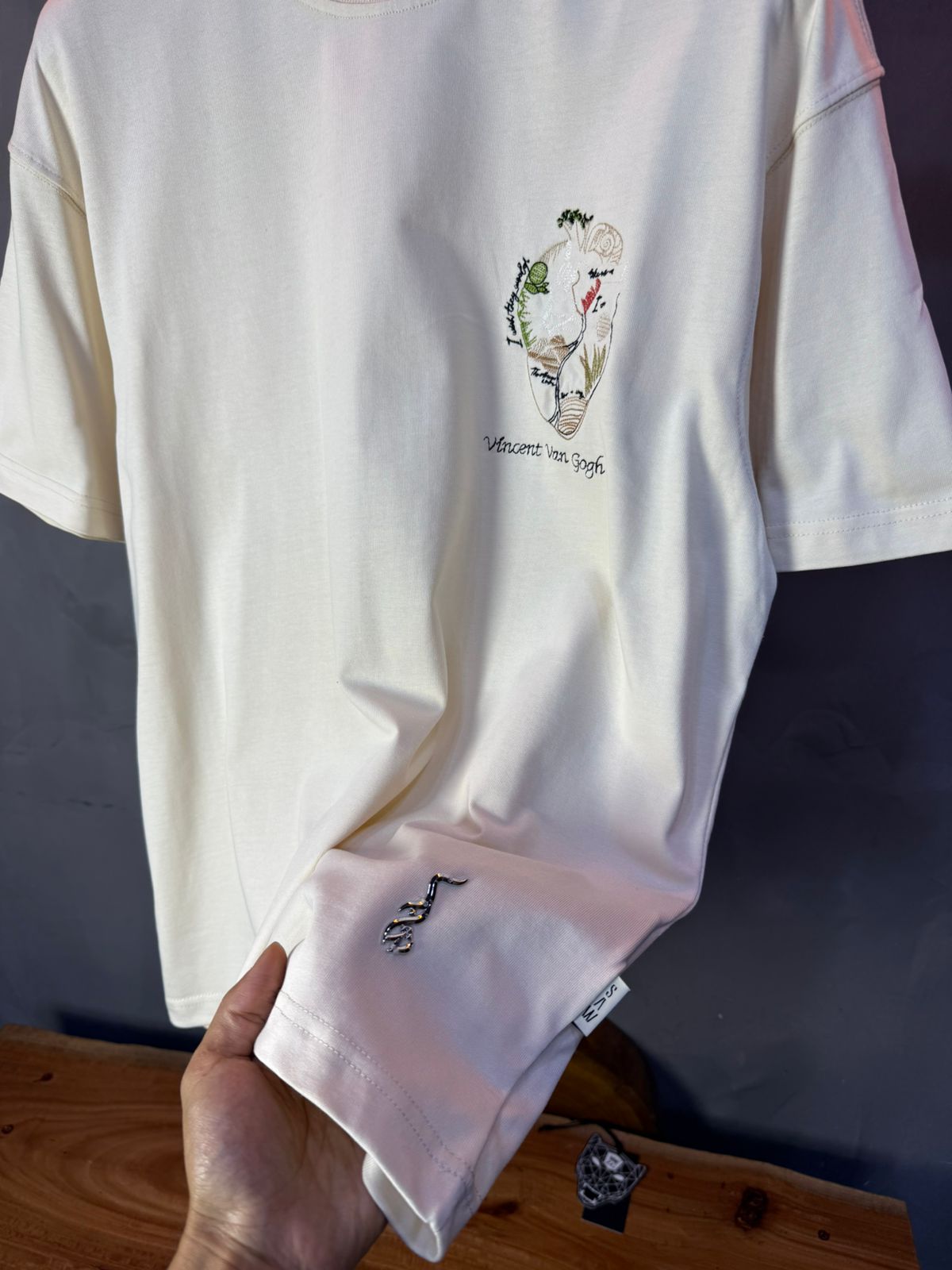 T-Shirt beige Oversize "Van Gogh" – Broderie Artistique Navy 5089 - ZG PREMIUM