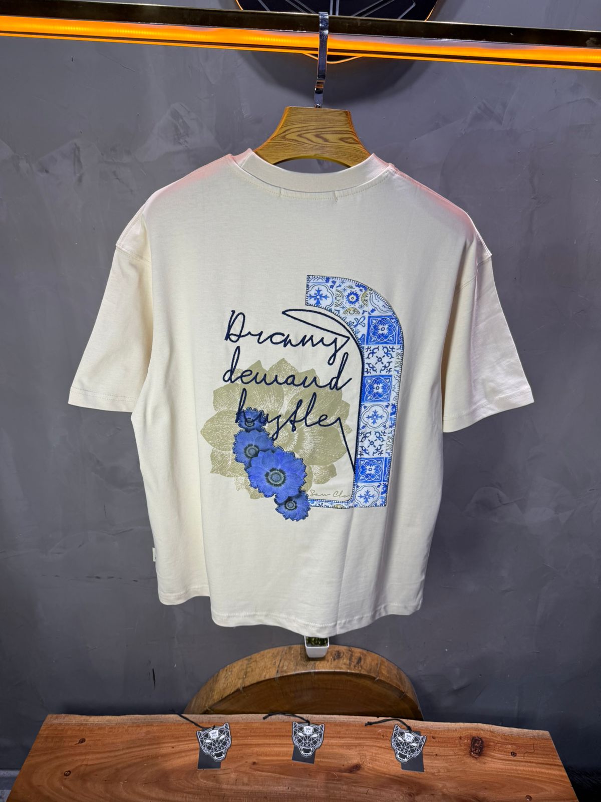 T-shirt Oversize beige – Dreamy Demand Hustler 5103 - ZG PREMIUM