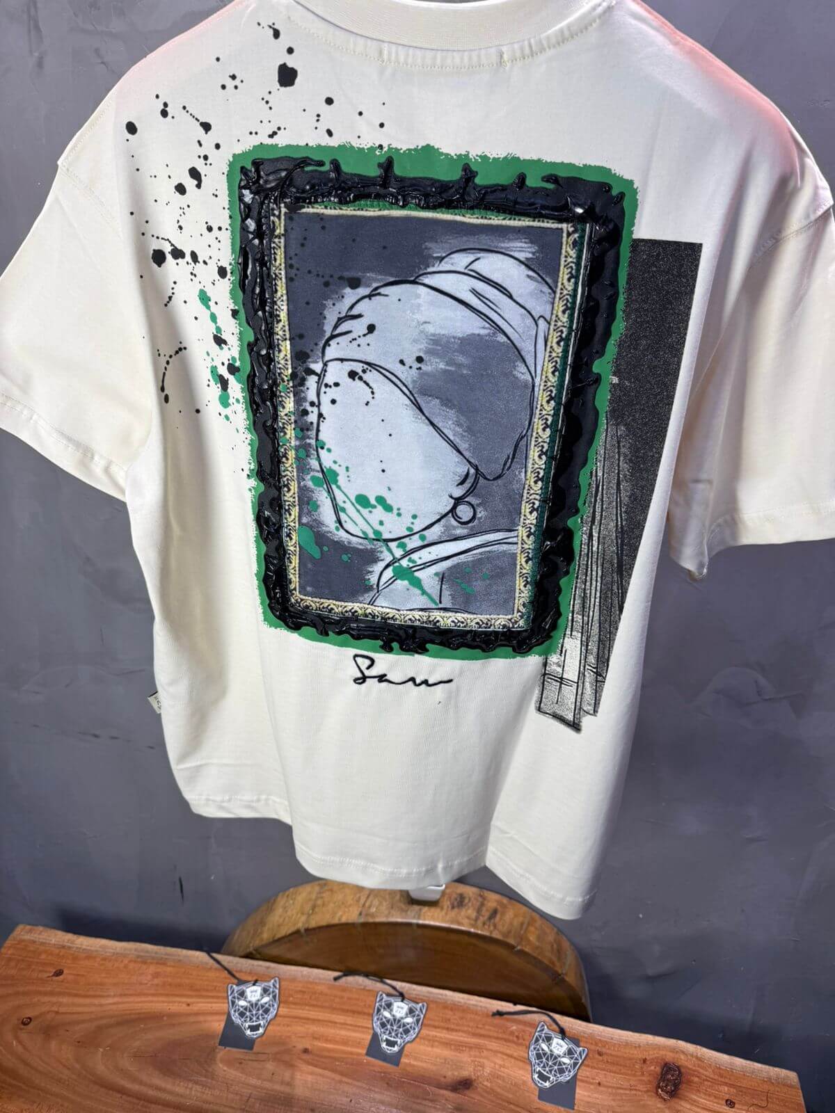 T-shirt Oversize Beige  – Art Gallery 5114