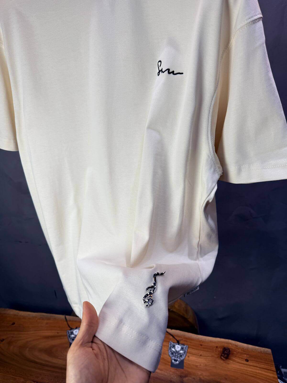 T-Shirt Oversize Beige — Illustration Peintre & Citation Poétique 5097