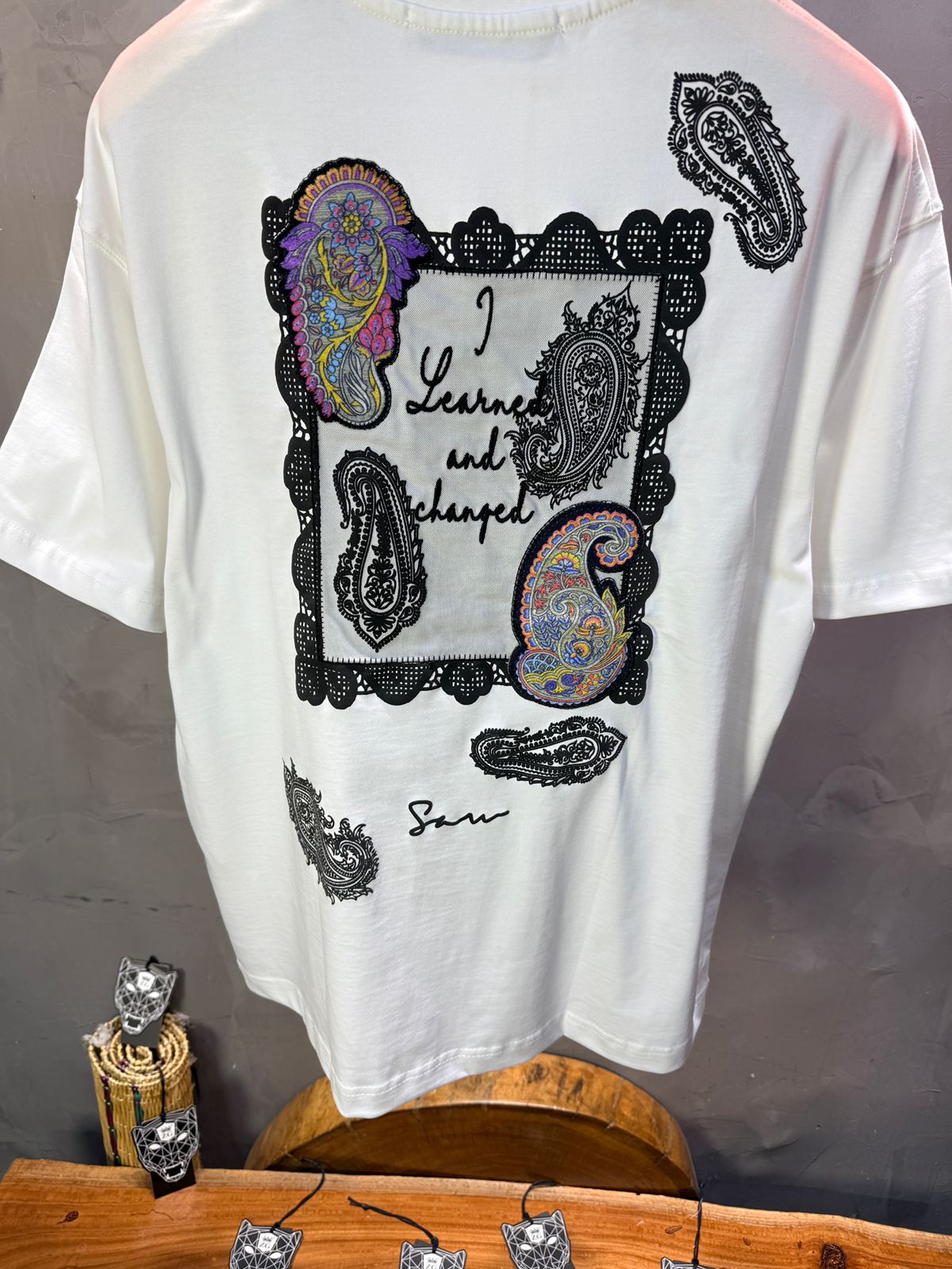 T-Shirt Oversize Blanc Paisley "I Learned and Changed" 5109