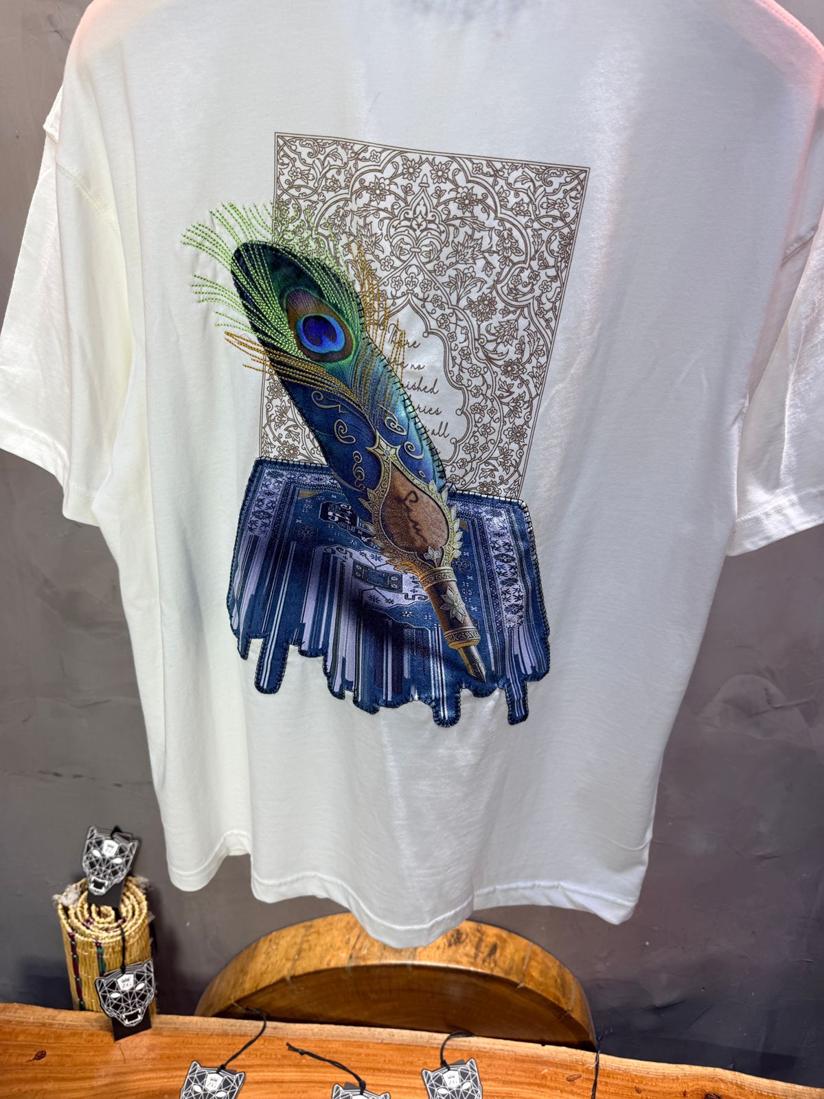 T-Shirt Oversize Blanc Plume de Paon | SAW Urbanity 5133