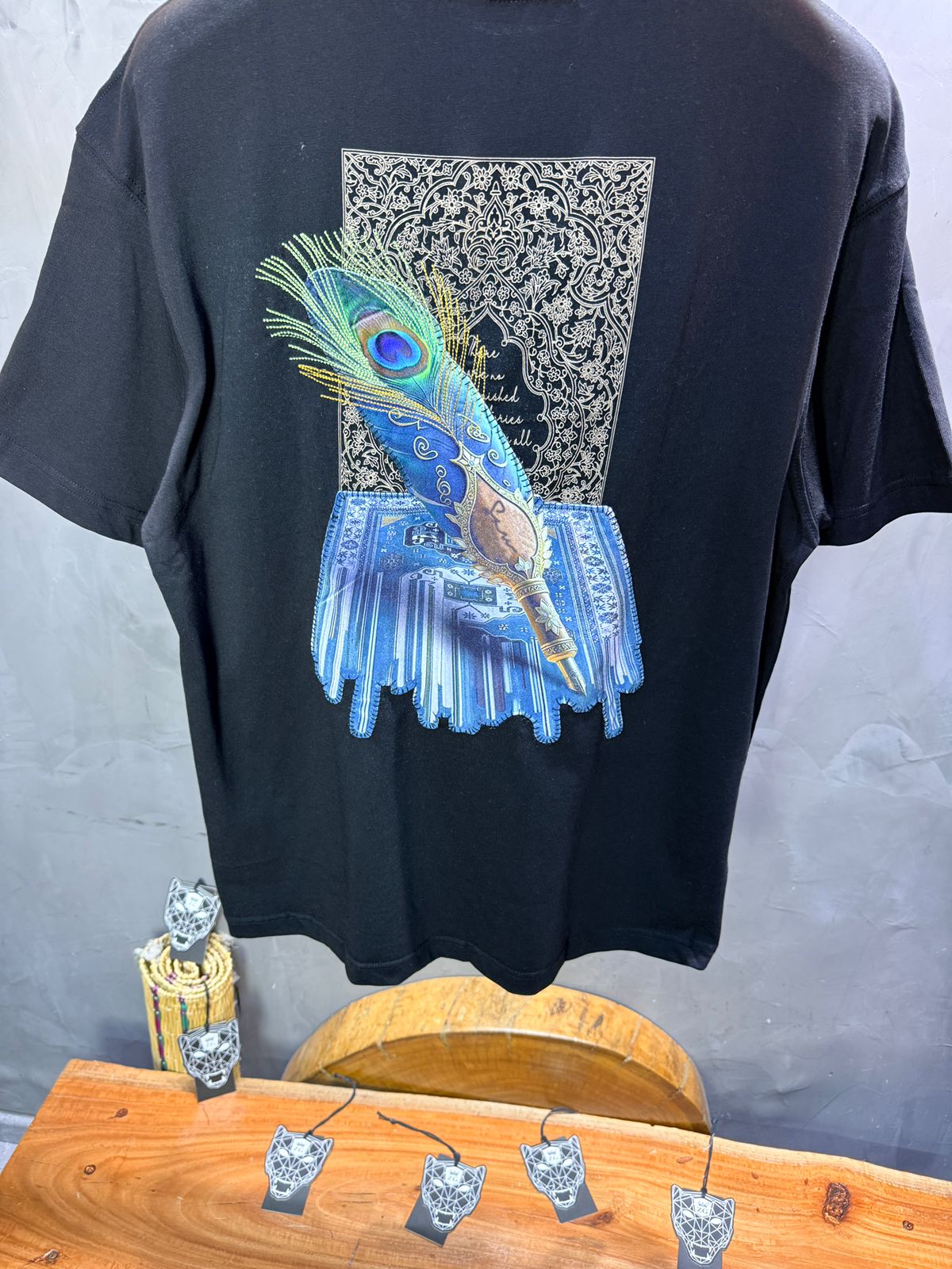 T-Shirt Oversize Noir Plume de Paon | SAW Urbanity 5133