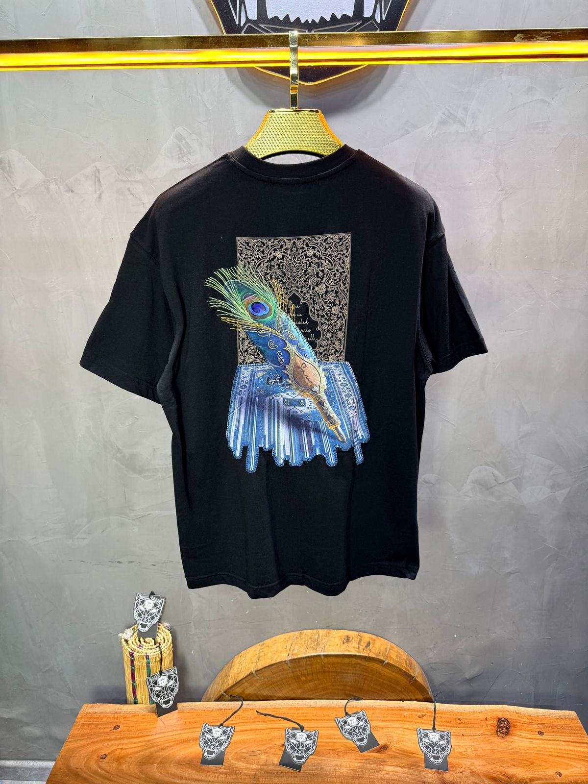 T-Shirt Oversize Noir Plume de Paon | SAW Urbanity 5133