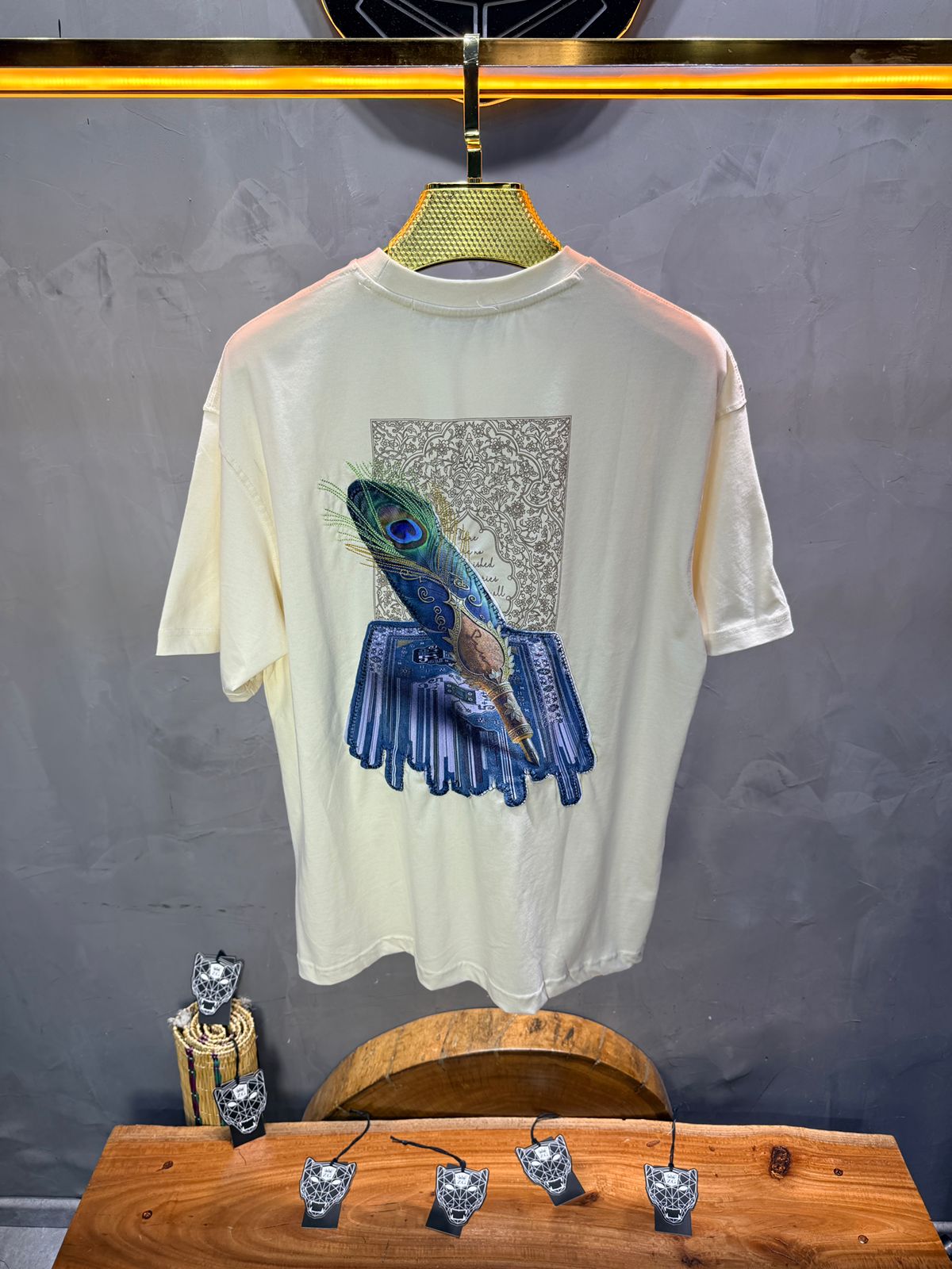 T-Shirt Oversize Beige Plume de Paon | SAW Urbanity 5133 (Copie)