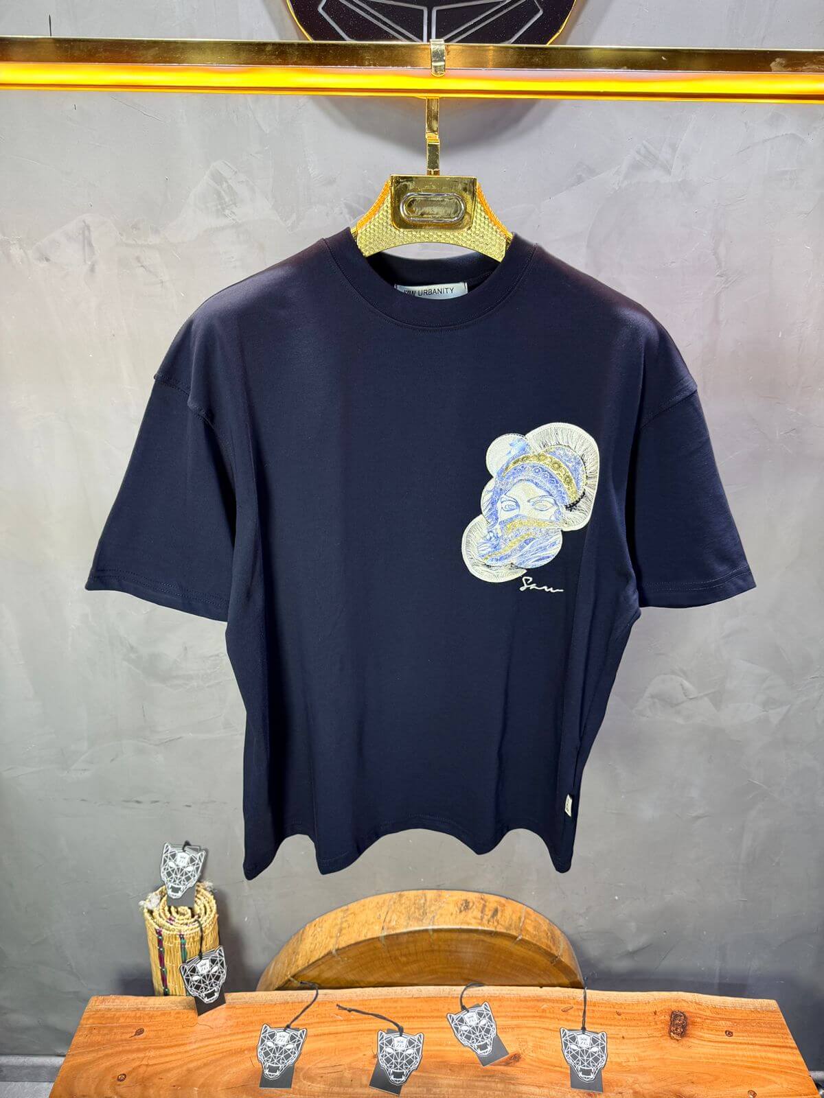 T-Shirt Oversize Navy Blue Brodé – Art Oriental 5108