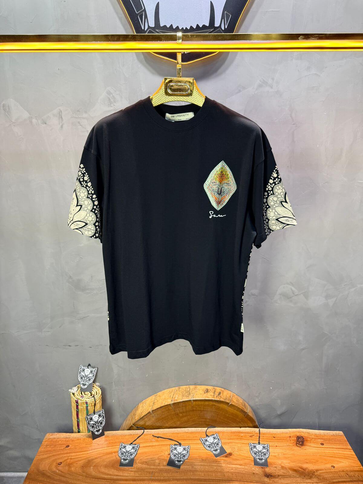 T-Shirt Oversize Noir – Paon & Paisley 5071