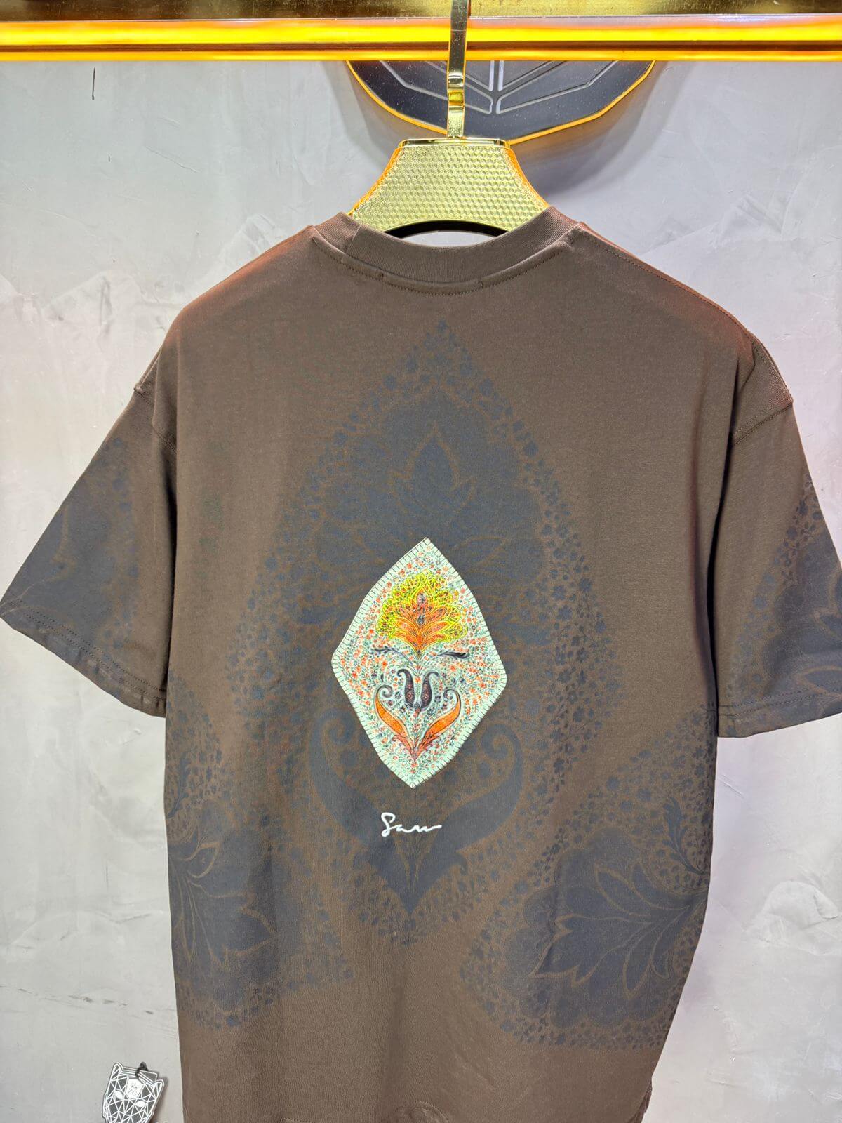 T-Shirt Oversize Brown – Paon & Paisley 5071