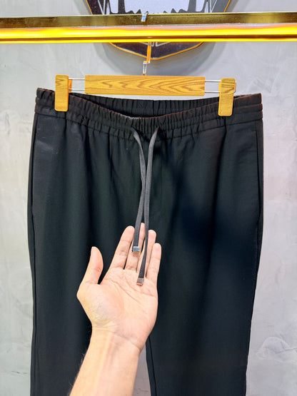 Pantalon Élégant Noir Coupe Droite