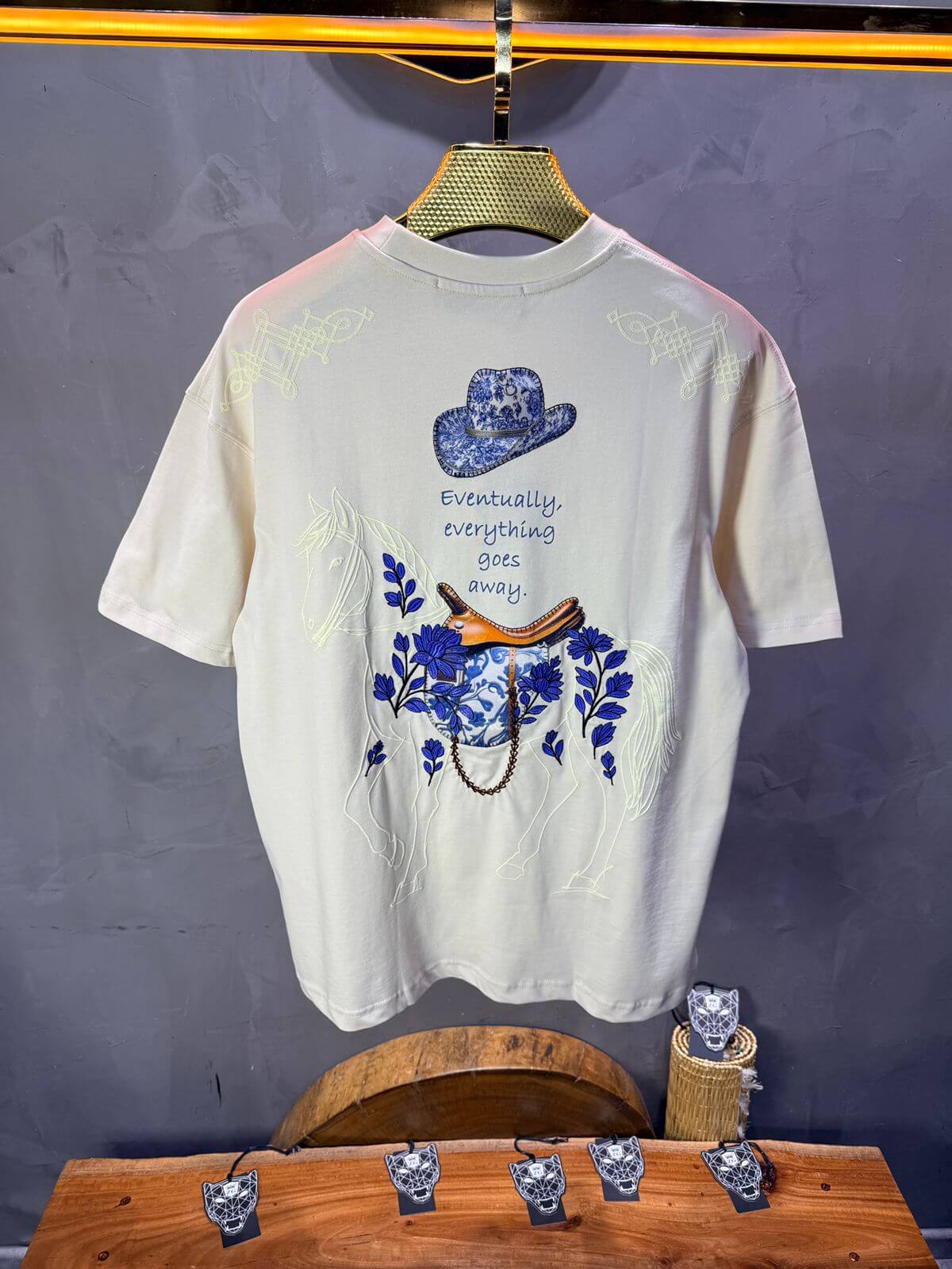 T-Shirt Beige Oversize Broderie Cheval 5054