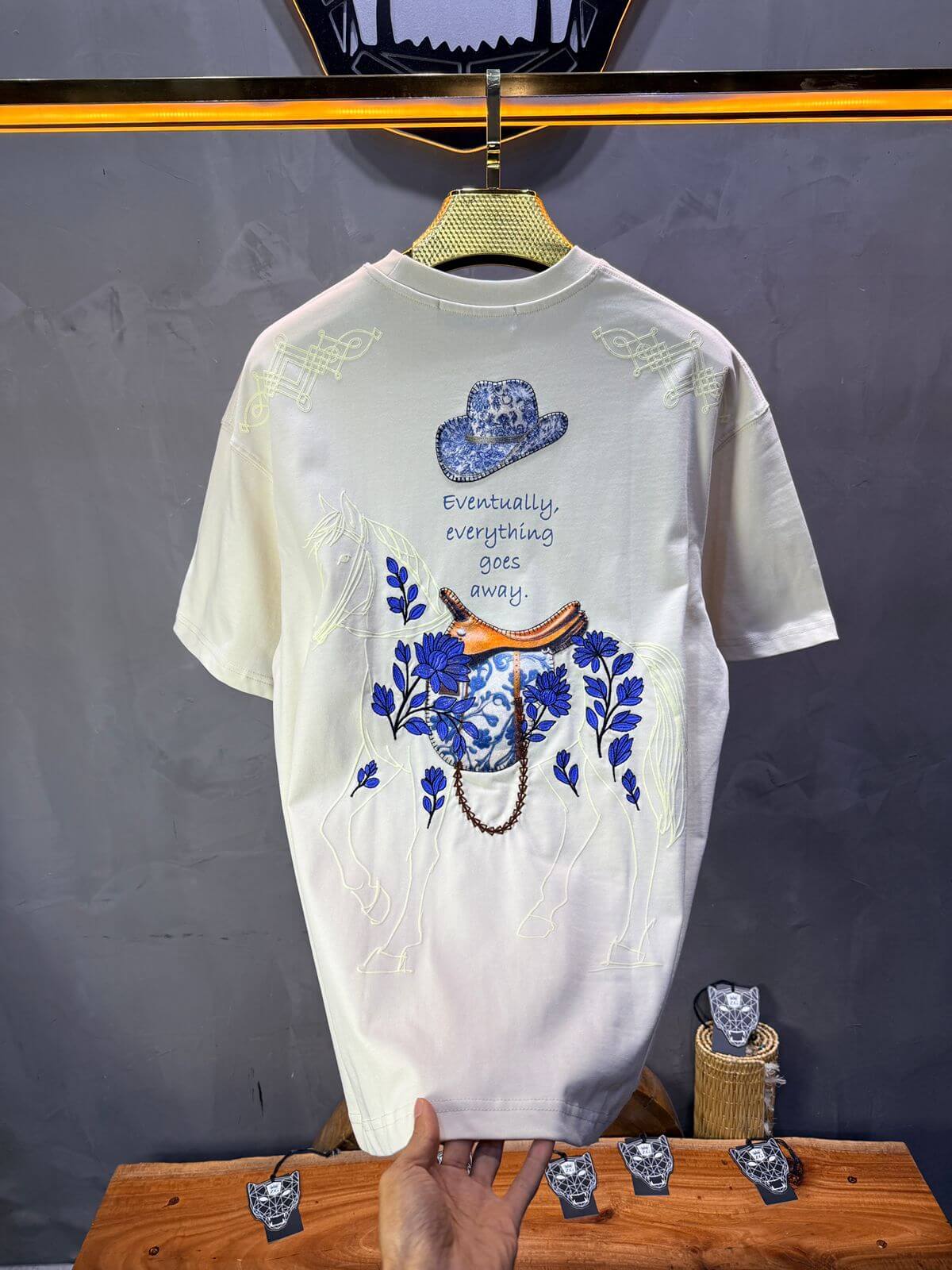 T-Shirt Beige Oversize Broderie Cheval 5054