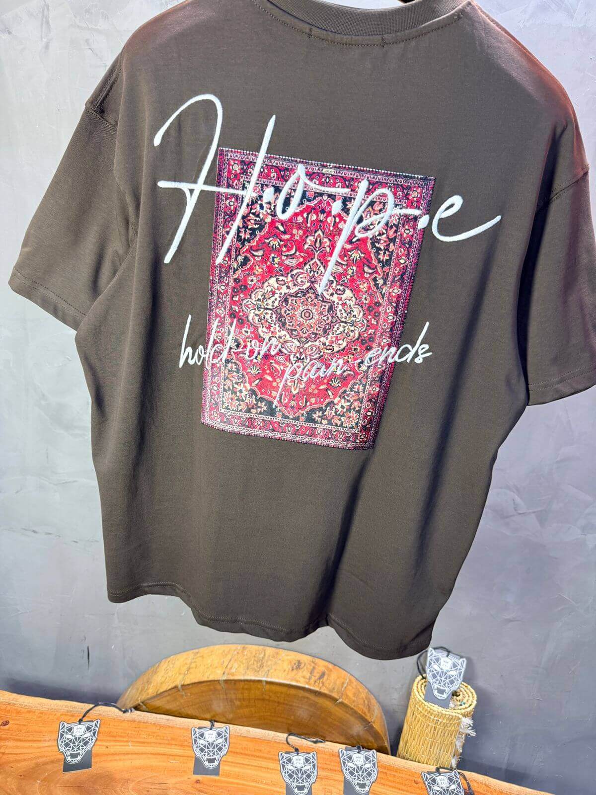 T-Shirt Oversize Brown — Tapis Persan Rouge 5064