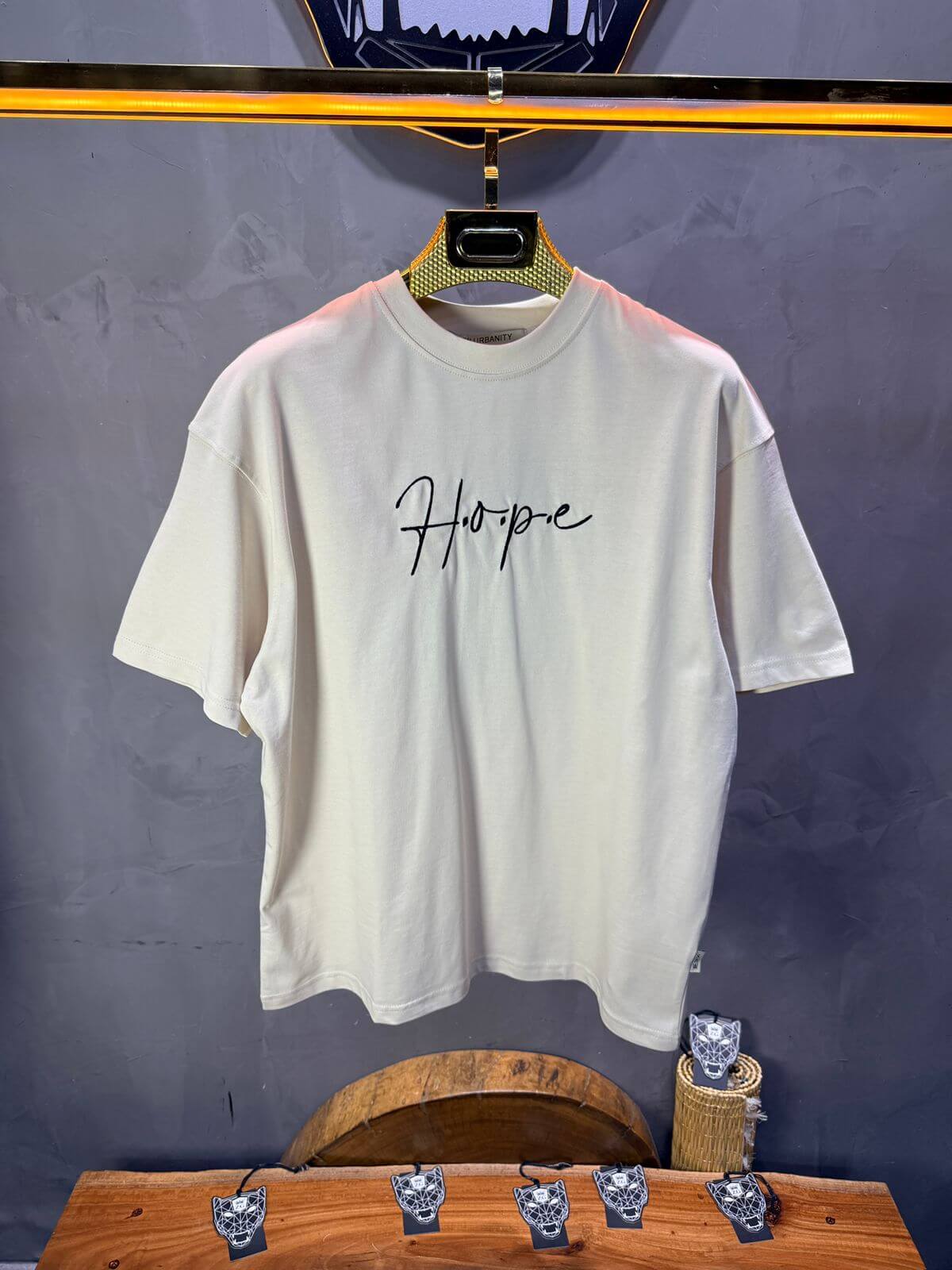 T-Shirt Oversize Beige — Tapis Persan Rouge 5064