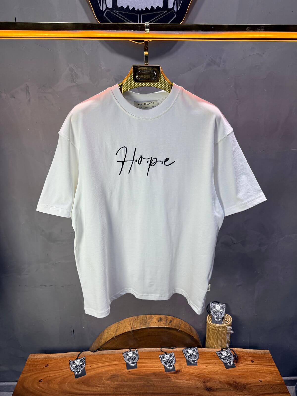 T-Shirt Oversize Blanc — Tapis Persan Rouge 5064