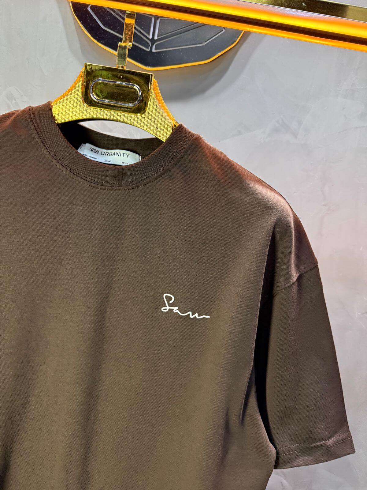 T-Shirt Oversize Brown — Illustration Peintre & Citation Poétique 5097