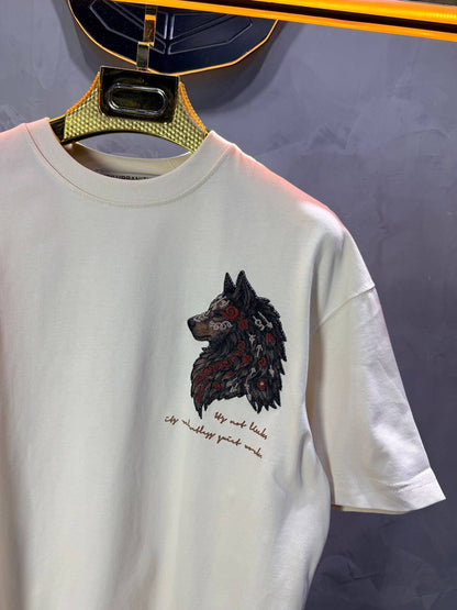 T-Shirt Oversize Beige — Loup Brodé 3D 5158