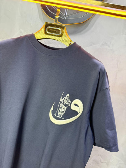 T-Shirt Oversize Navy Blue — Calligraphie "Waw" 5105
