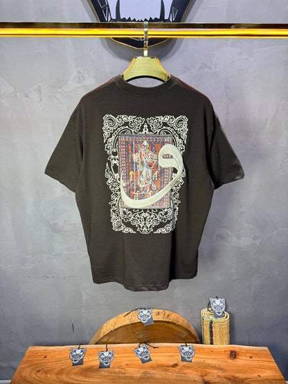 T-Shirt Oversize Brown — Calligraphie "Waw" 5105