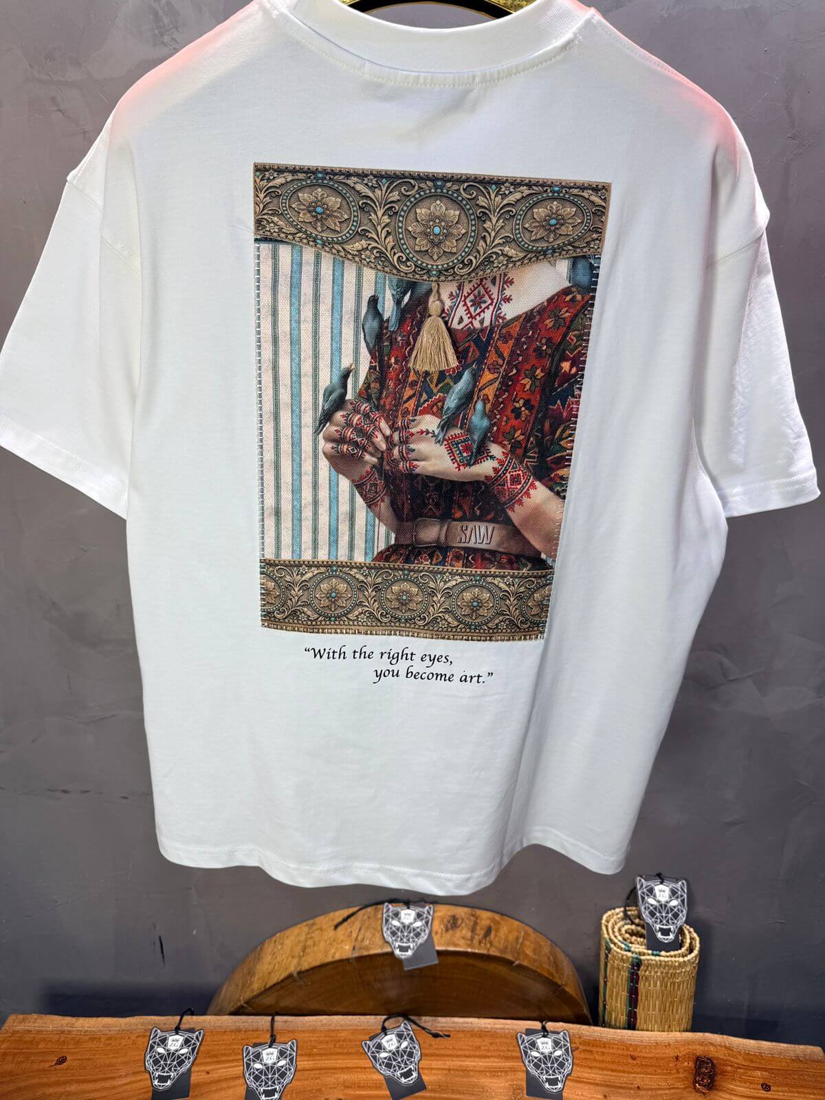 T-Shirt Oversize Blanc  — Femme Orientale 5151