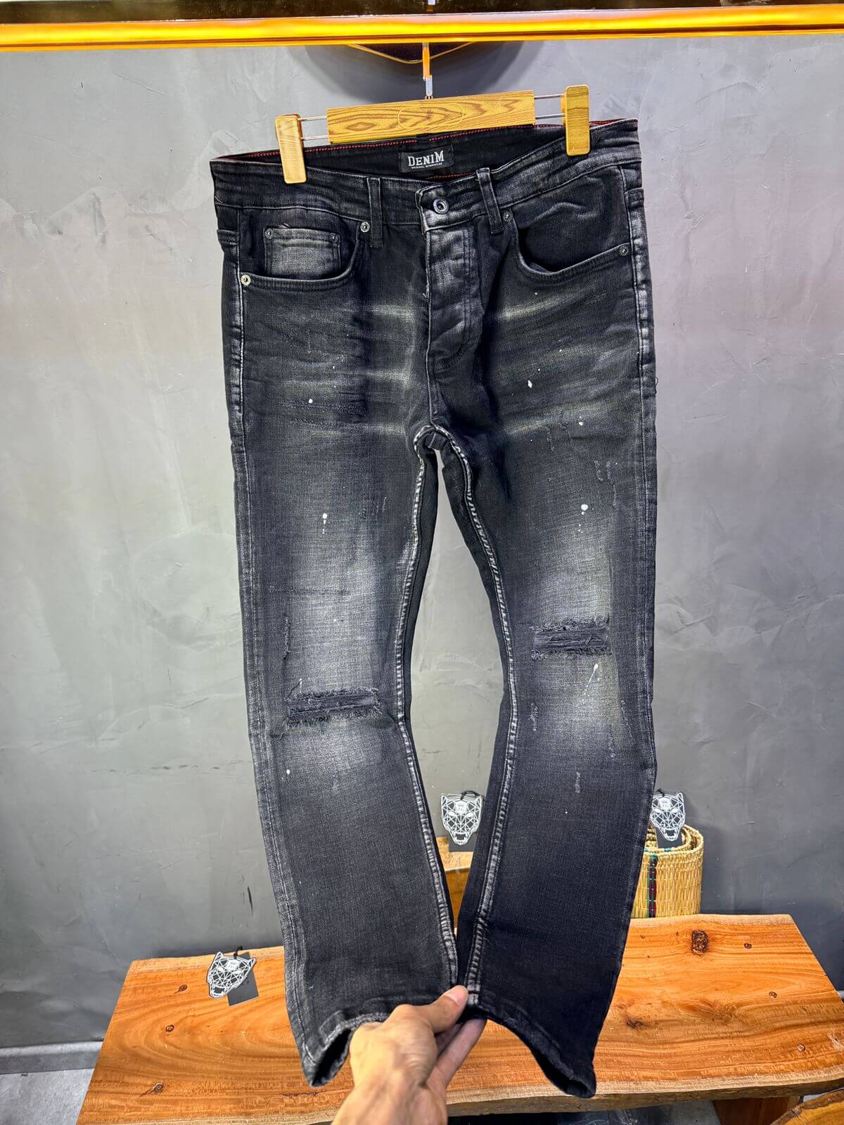Jean Slim Noir Destroyed — Rips & Paint Splatter Premium 003