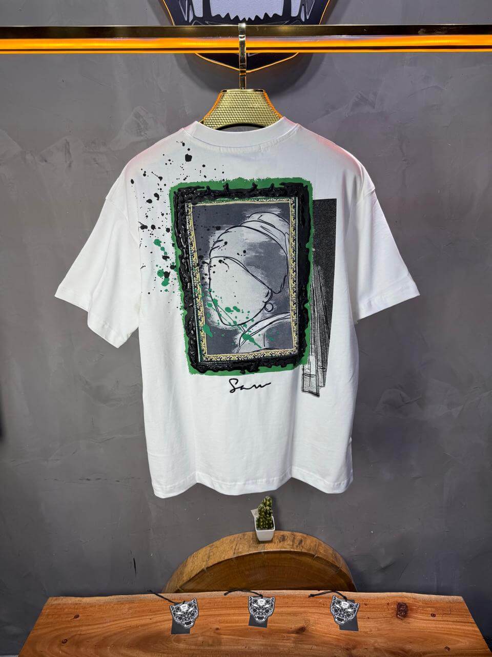 T-shirt Oversize White  – Art Gallery 5114