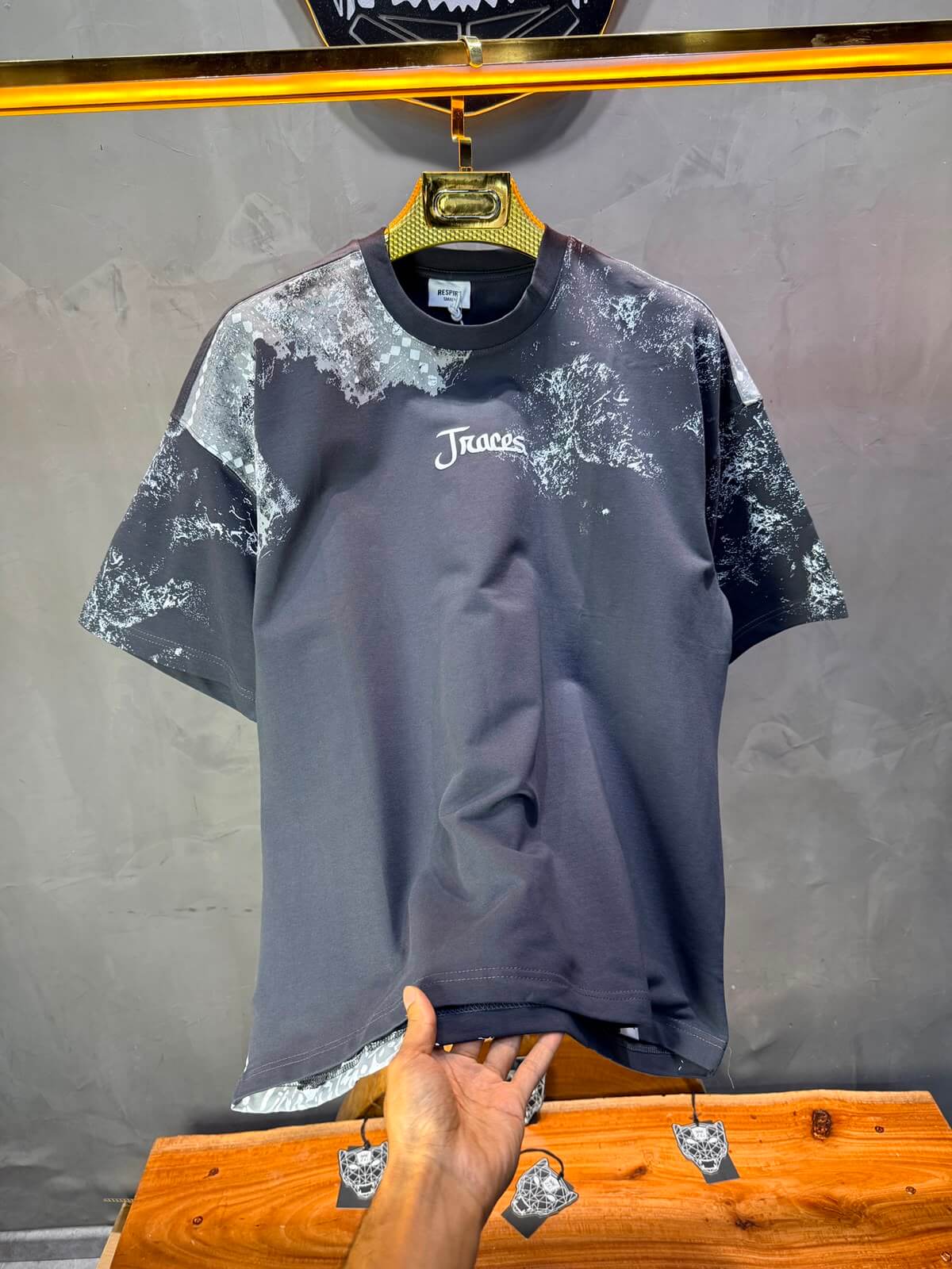 T-Shirt oversize Traces & Memories — Gris Anthracite 4191