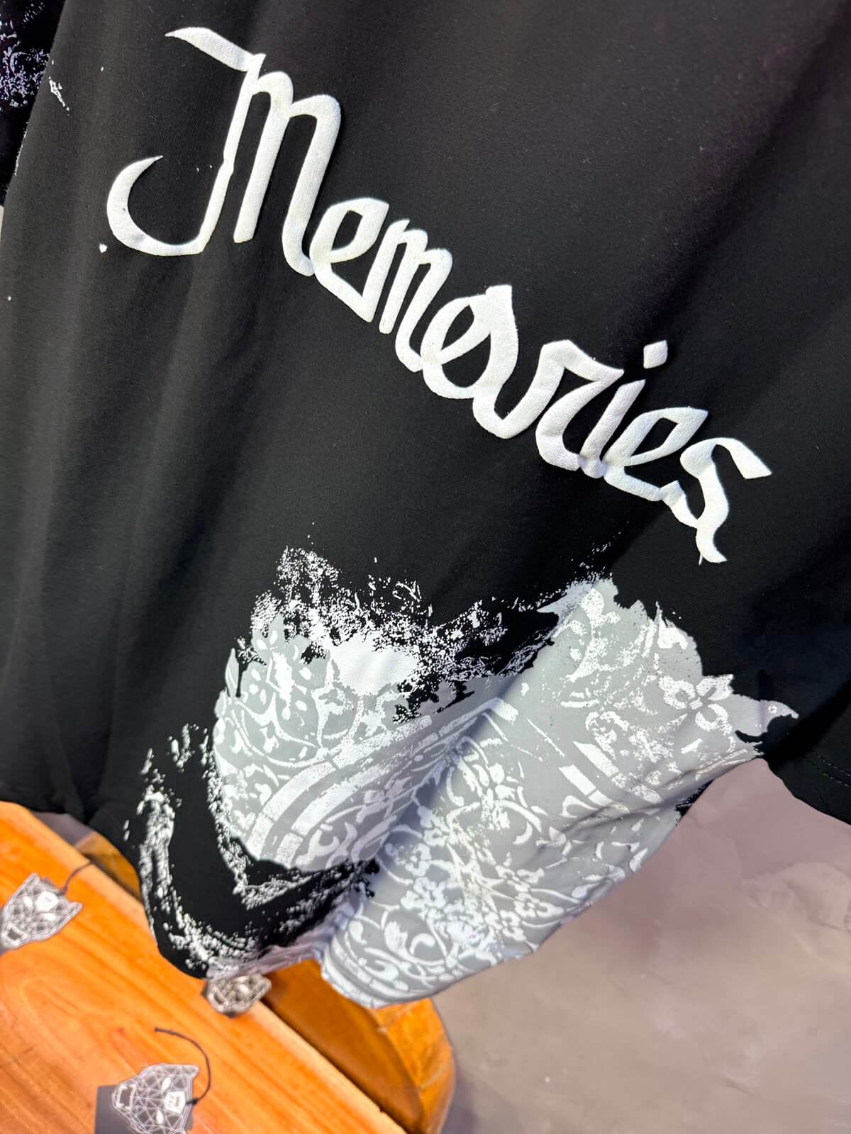 T-Shirt oversize Traces & Memories — Noir 4191