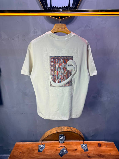T-Shirt Oversize Beige — Calligraphie "Waw" 5105