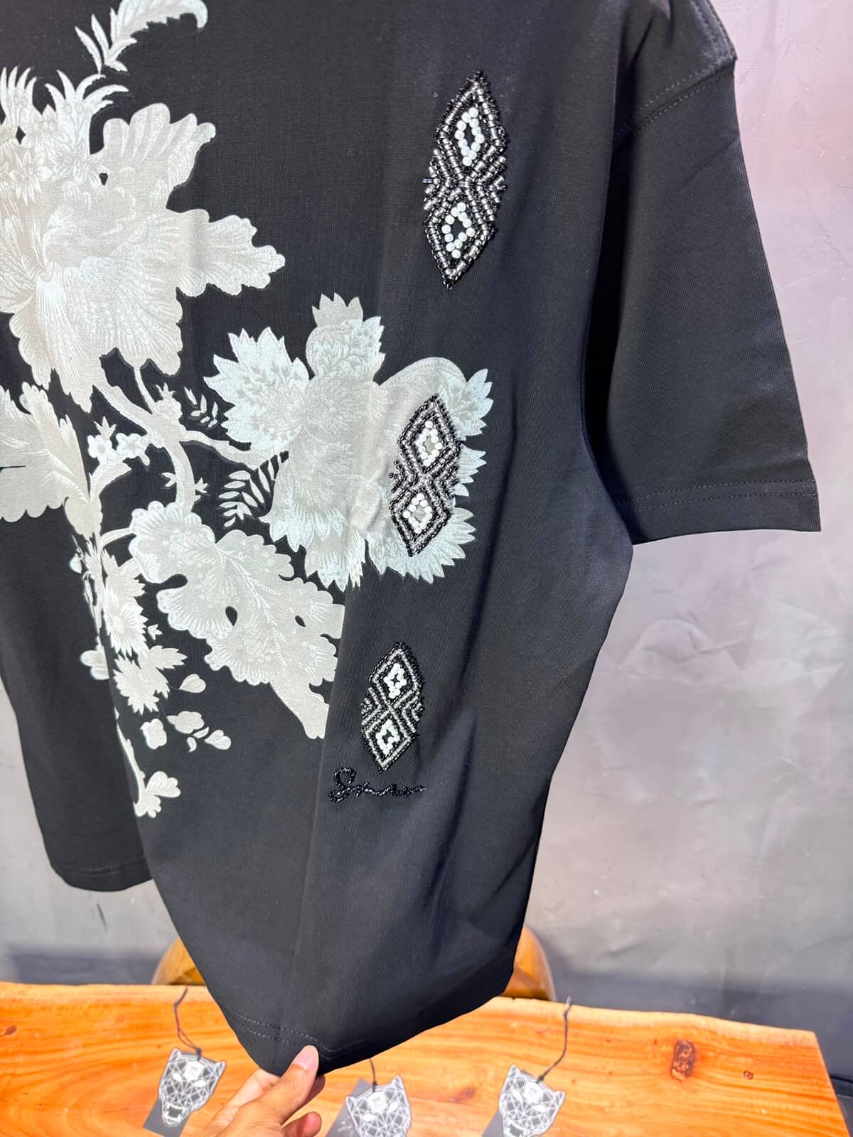 T-Shirt Oversize Urbanity Floral Baroque — Noir 5121