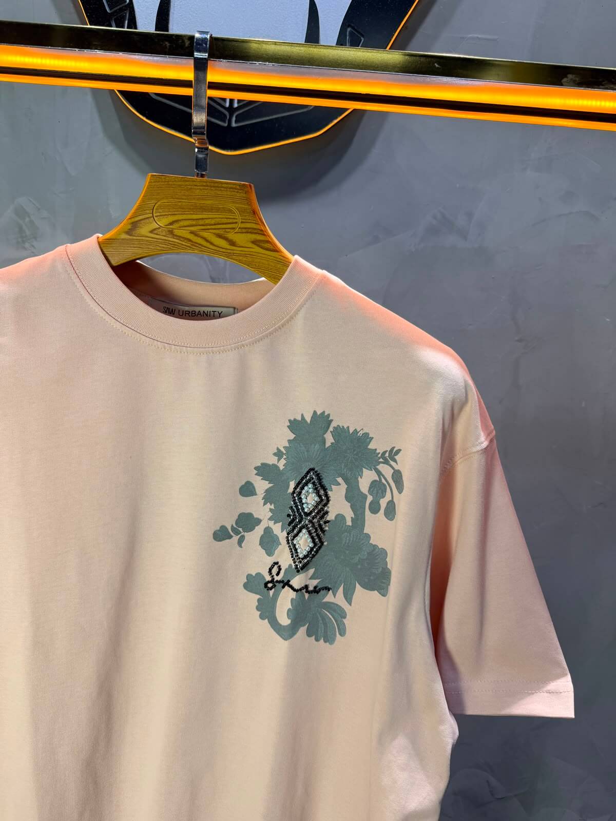 T-Shirt Oversize Urbanity Floral Baroque — Rose 5121