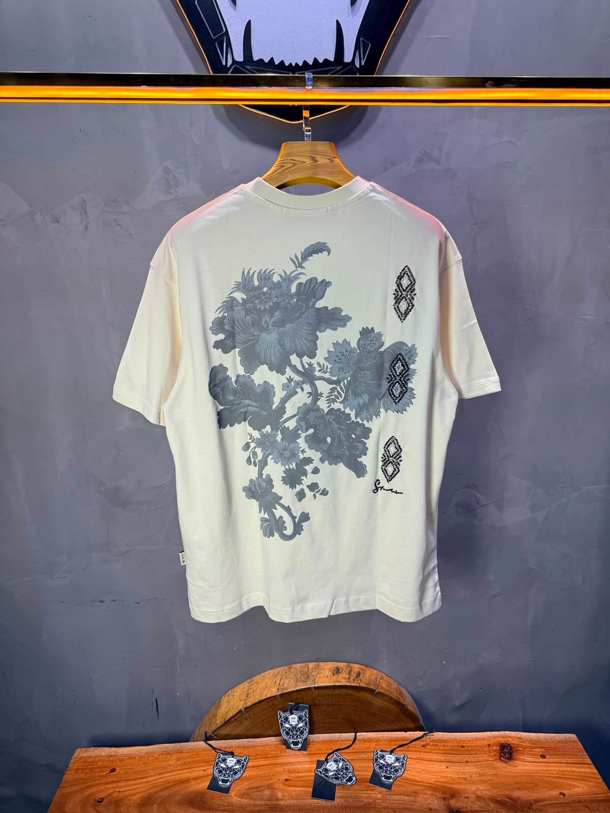 T-Shirt Oversize Urbanity Floral Baroque — Beige 5121