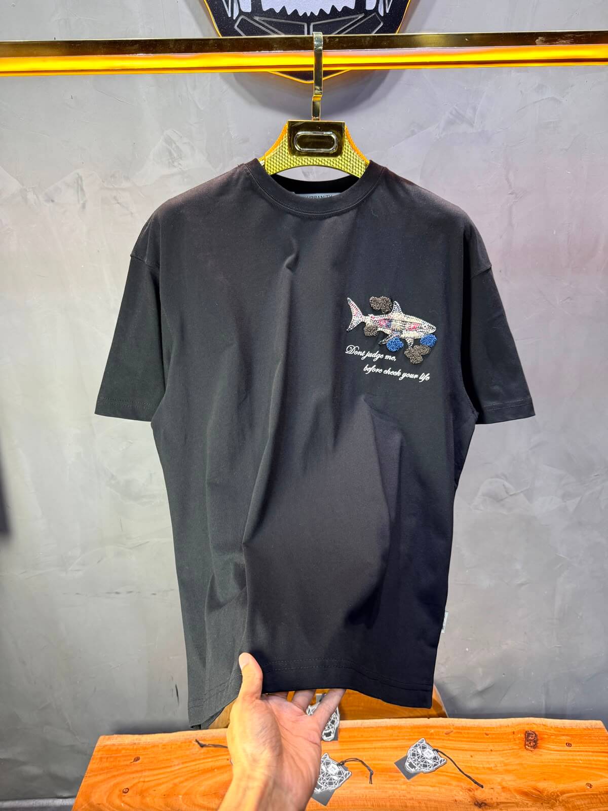 T-Shirt Oversize  Don’t Judge Me — Noir 5169
