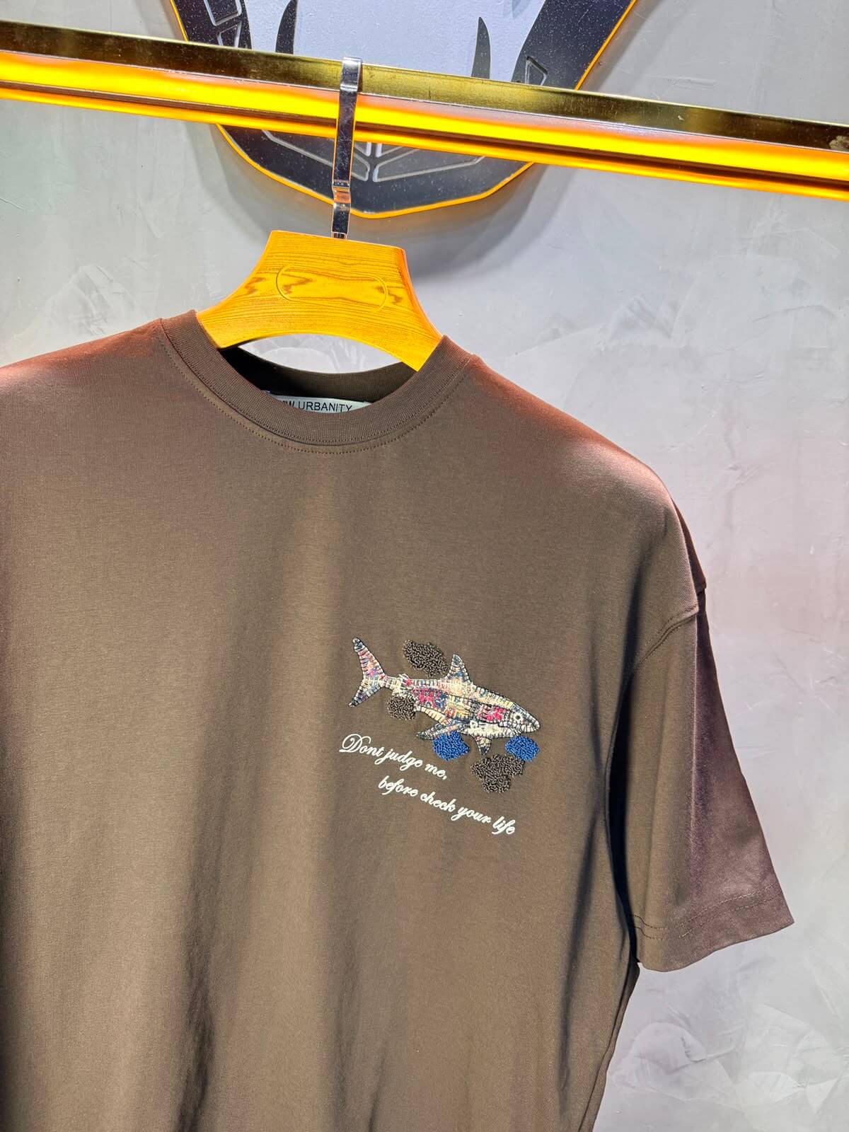 T-Shirt Oversize  Don’t Judge Me — Brown 5169