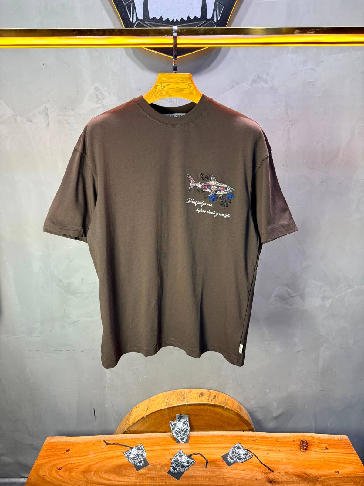 T-Shirt Oversize  Don’t Judge Me — Brown 5169