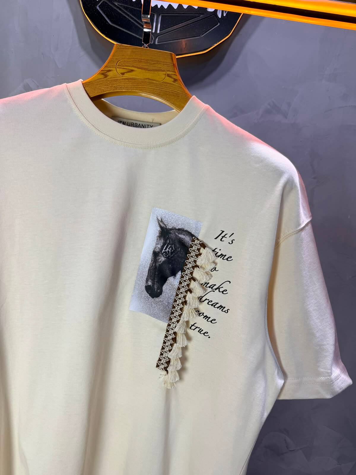 T-Shirt Dreams Come True — Beige 5106