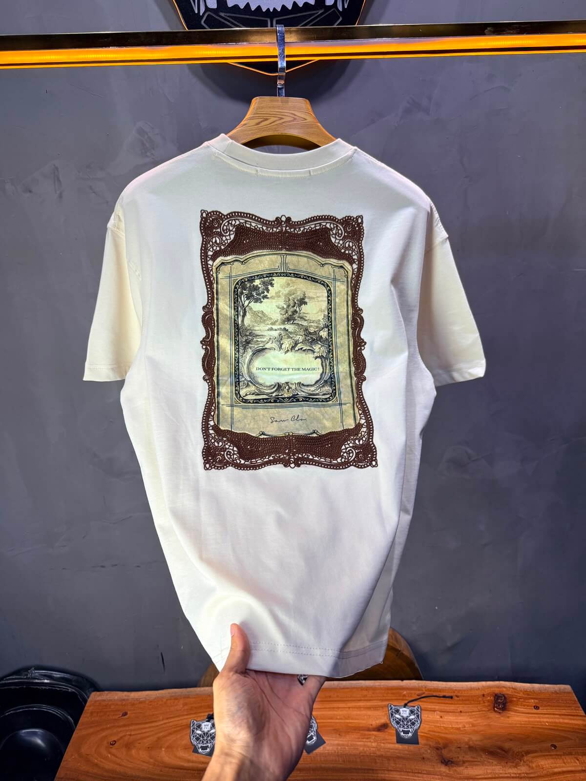 T-Shirt Don’t Forget The Magic — Beige 5104