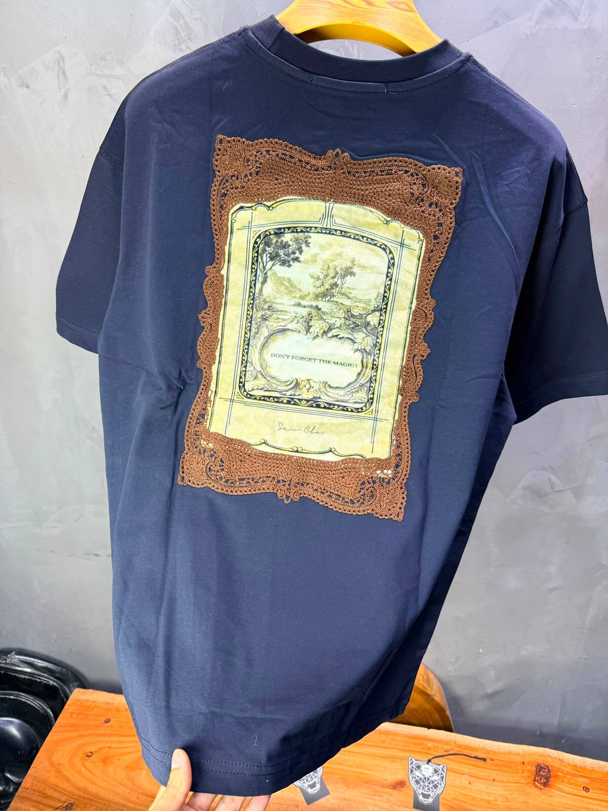 T-Shirt Don’t Forget The Magic — Navy Blue 5104