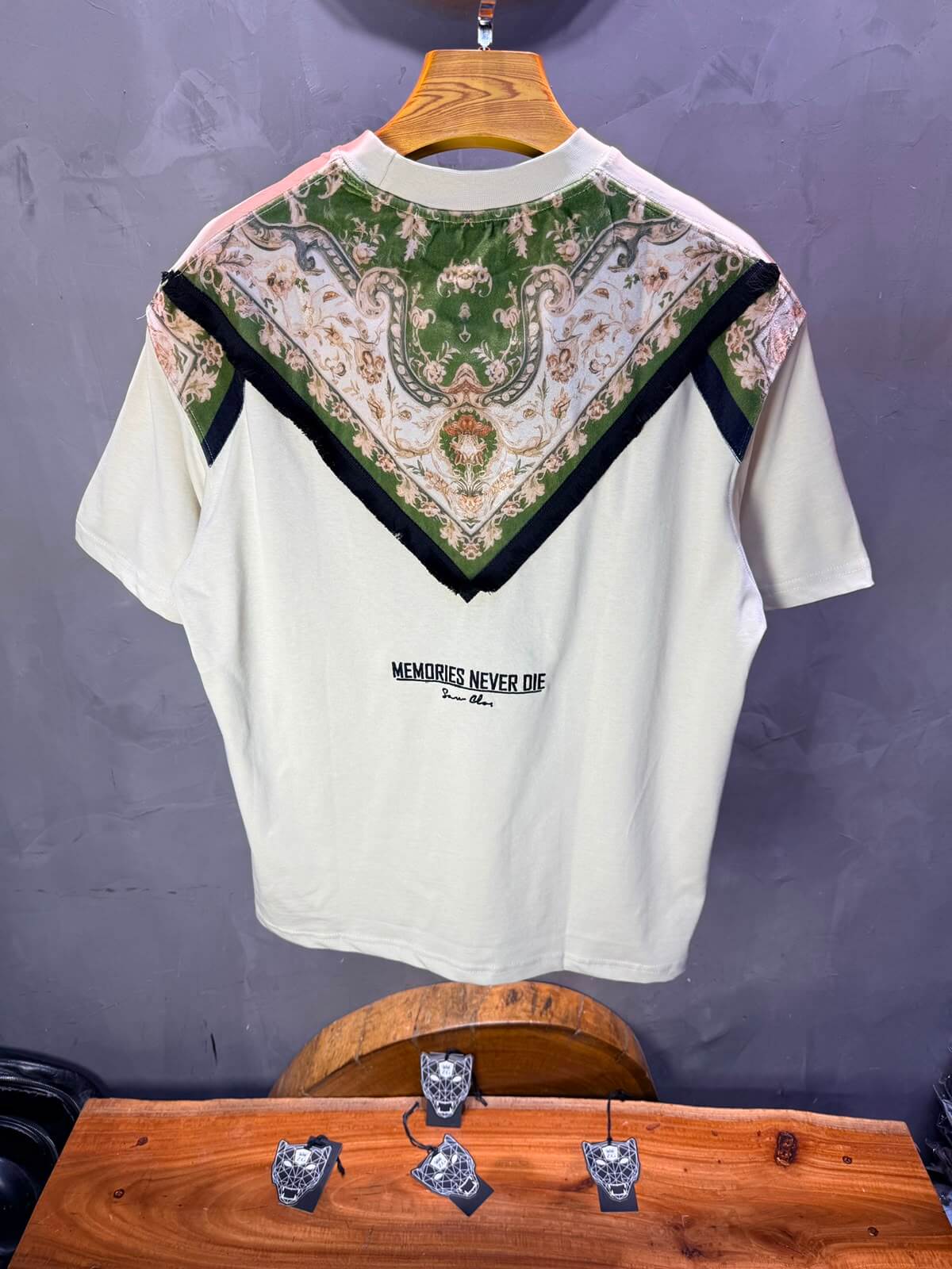 T-Shirt Memories Never Die — Sean Cleo — Beige 5093