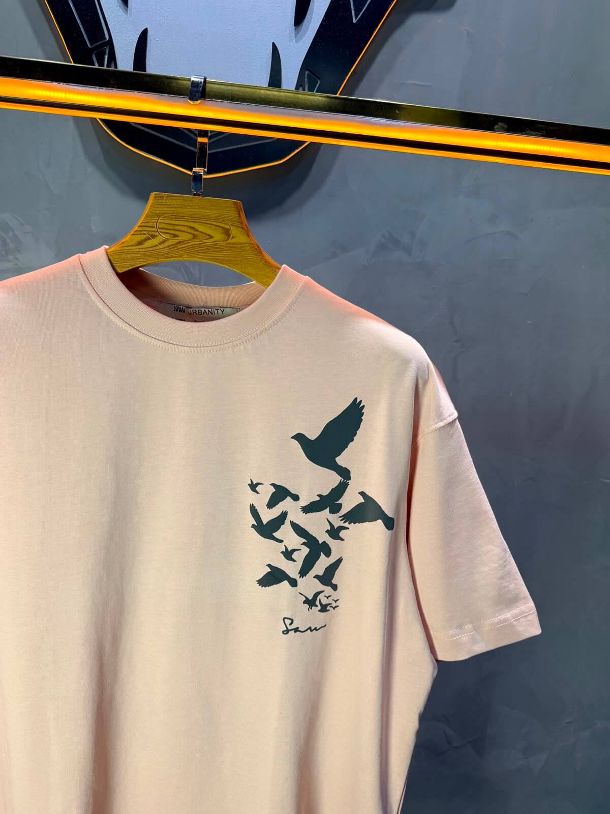 T-Shirt Unfettered — Sam — Rose 5172