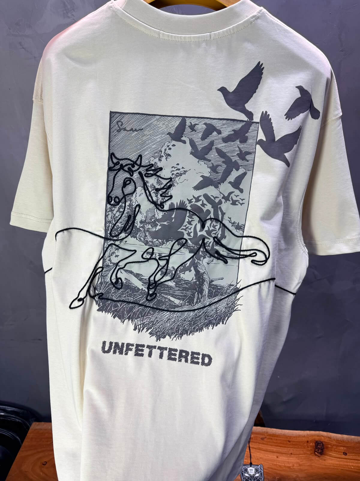 T-Shirt Unfettered — Sam — Beige 5172