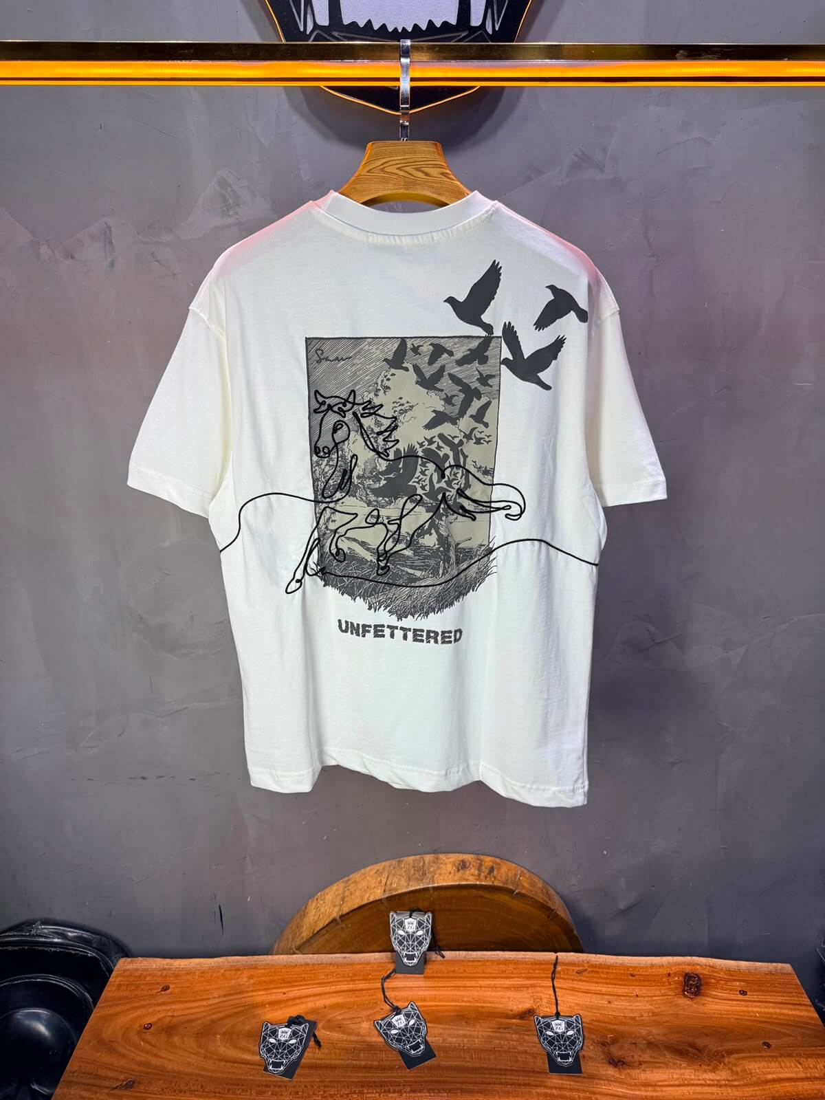 T-Shirt Unfettered — Sam — Blanc 5172