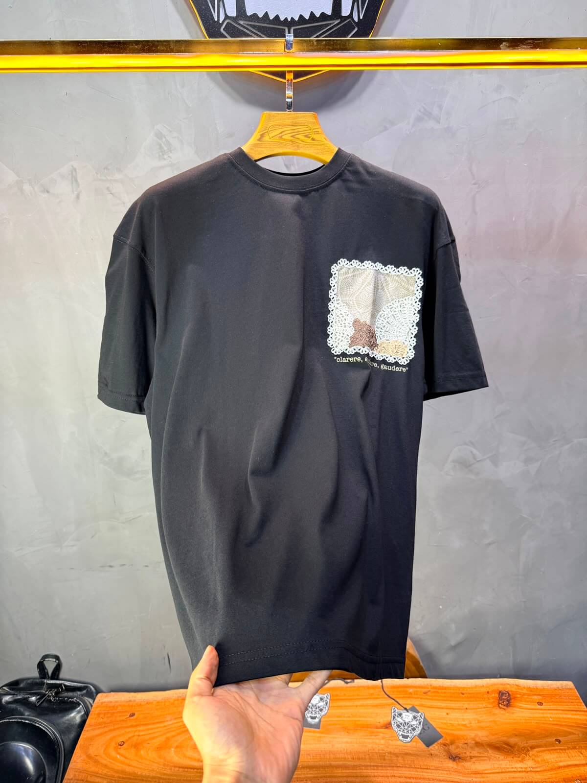 T-Shirt Clarere Audere Gaudere — Noir 5136
