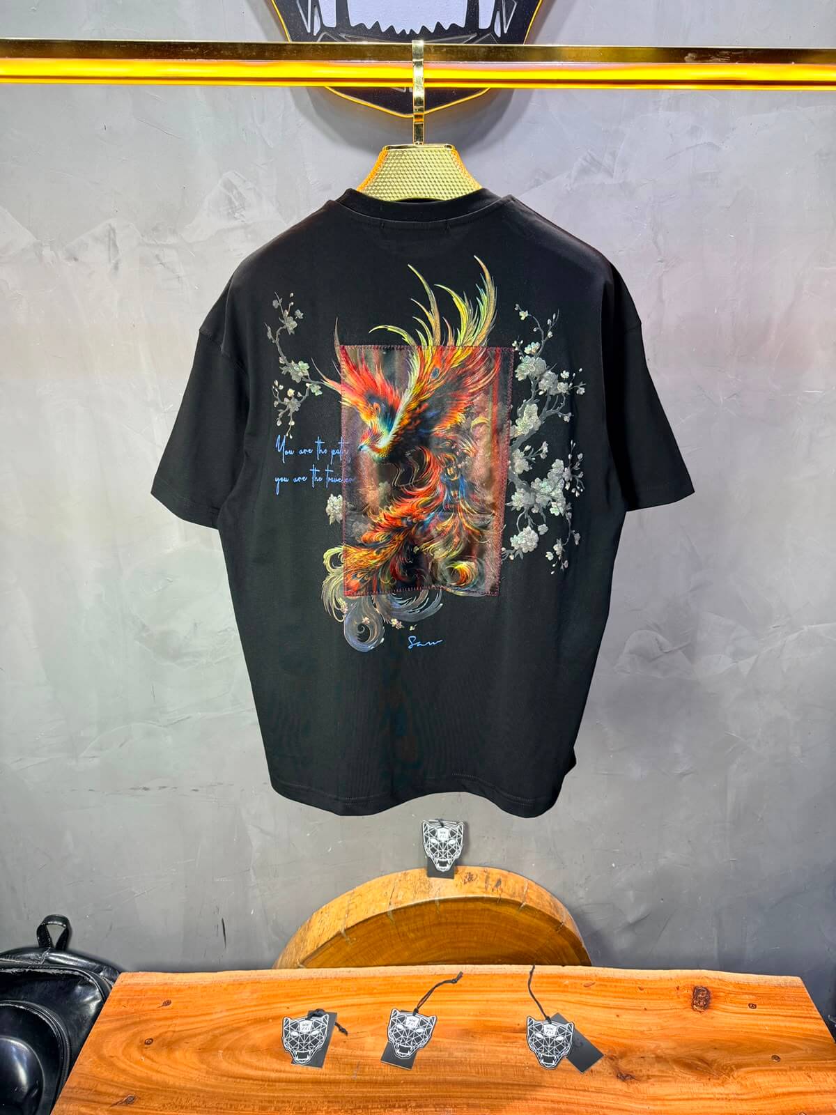T-Shirt Phénix Sakura — Sam — Noir 5180