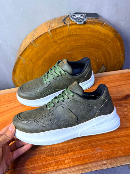 Sneaker Cuir Perforé — Vert / Semelle Blanche