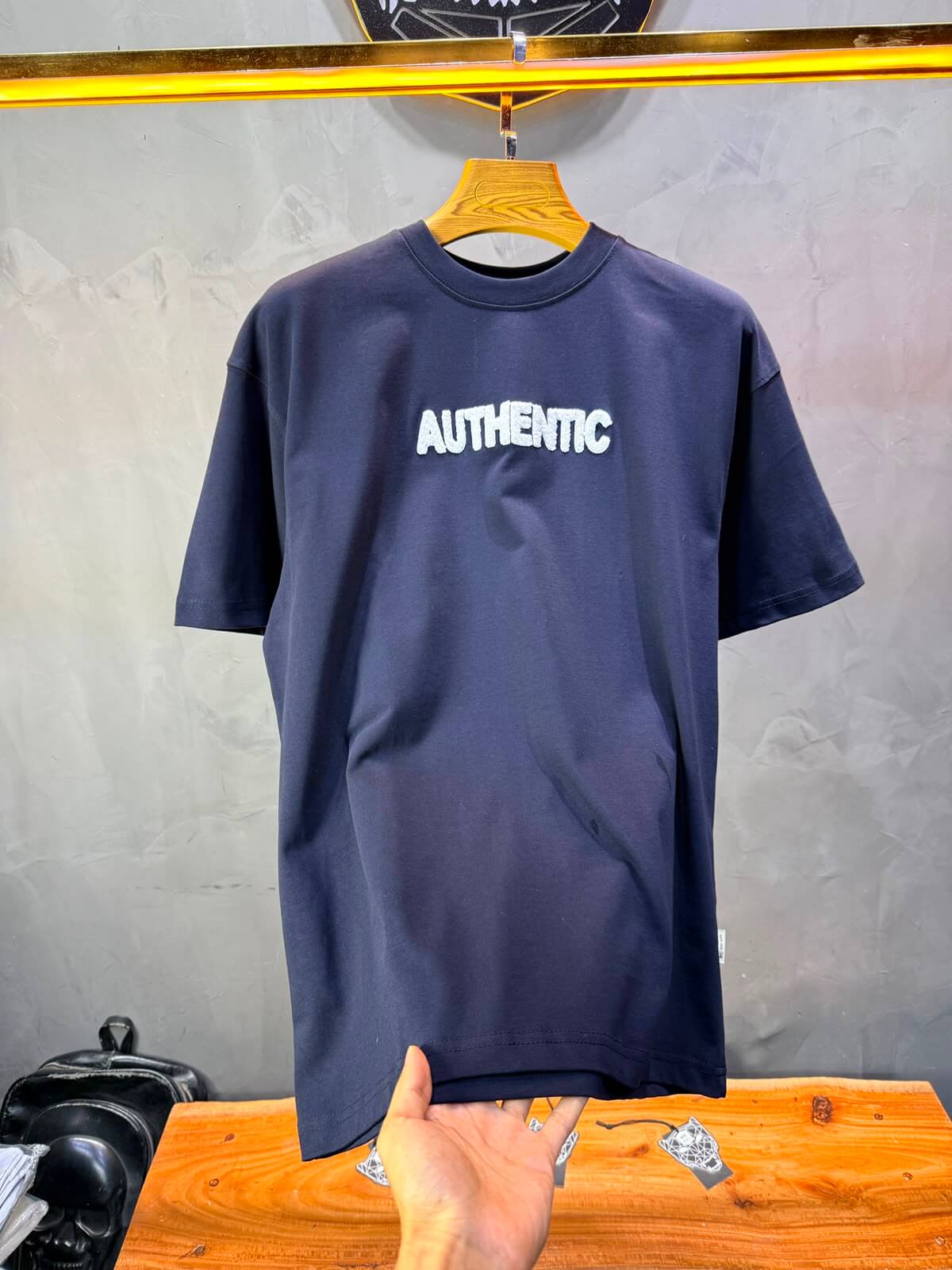 T-Shirt Authentic Brodé — SW Urbanity — Navy Blue 5079