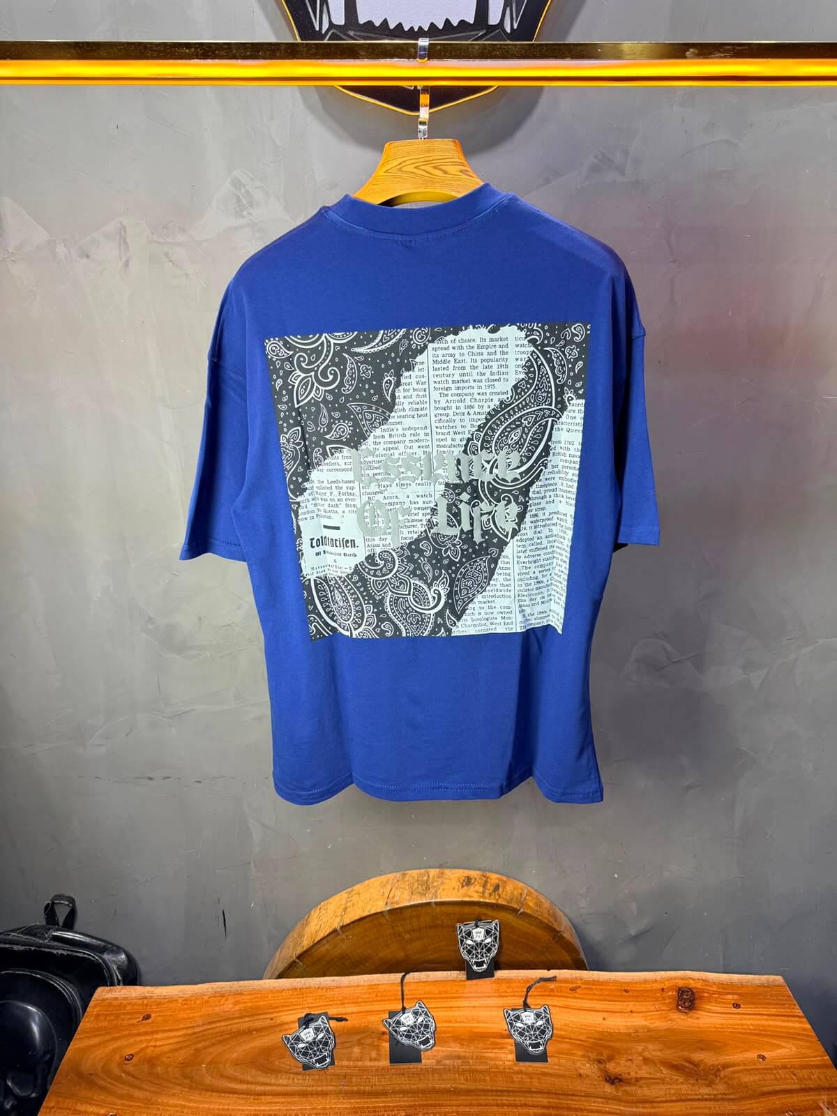 T-Shirt Essence Of Life — Gothic Paisley — Blue 166