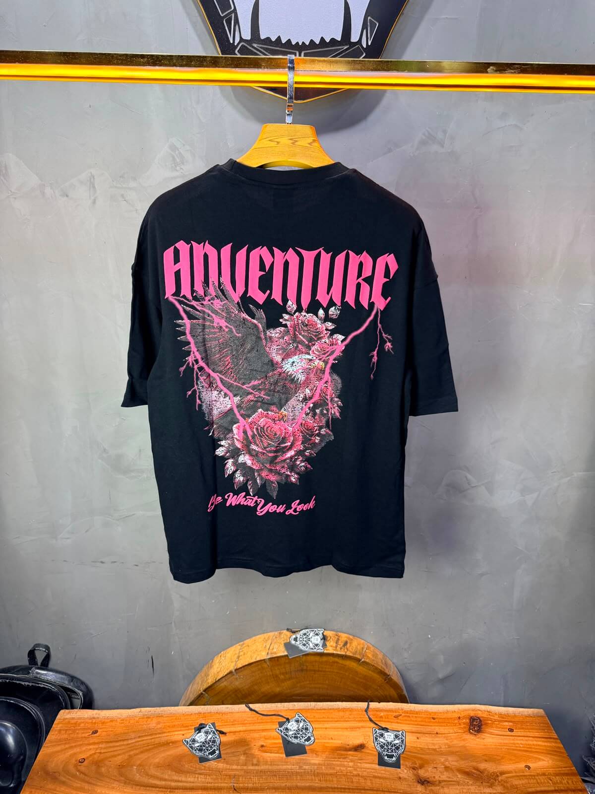 T-Shirt Adventure — Eagle & Roses — Noir 101