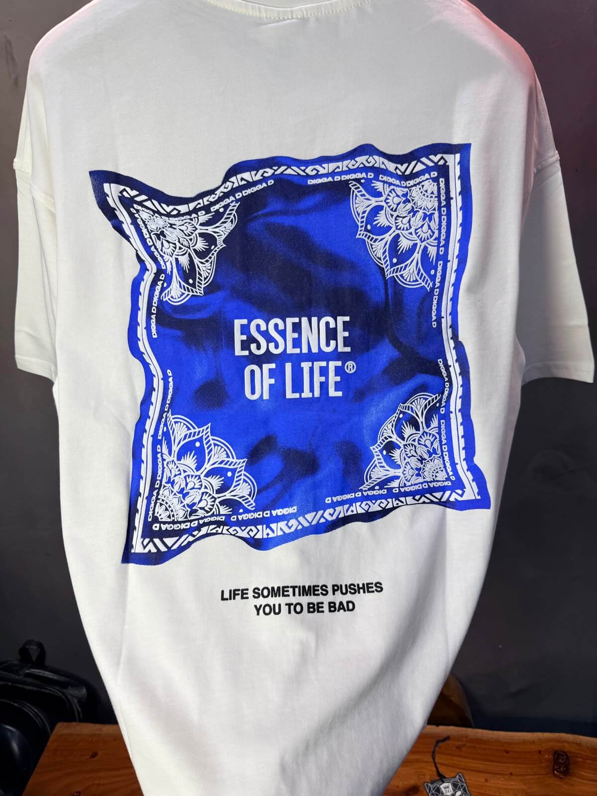 T-Shirt Essence Of Life® — Bandana Bleu — Blanc 091