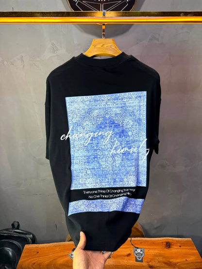 T-Shirt «Changing Himself» — Tapis Oriental Bleu — Noir 140